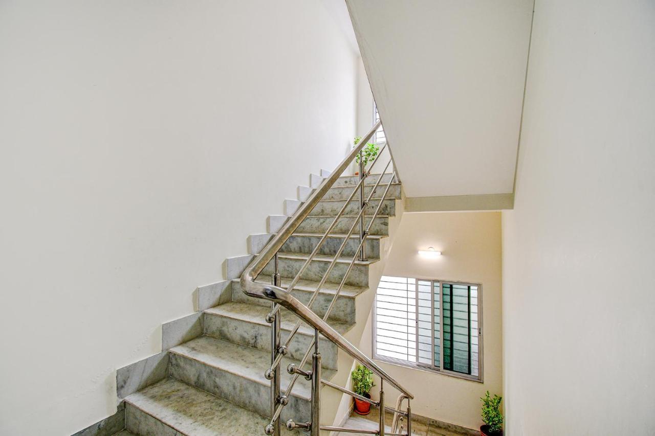 Fabexpress Moon Residency Hotel Kolkata Exterior photo